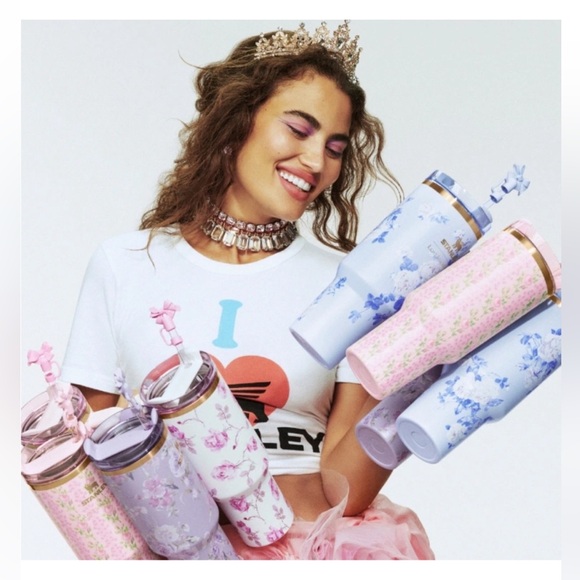 The Stanley X LoveShackFancy Quencher | 40 Oz - Picture 3 of 9